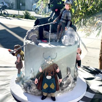 Itty Bitty Patisserie - How to train your Dragon - Custom Cakes Near Me Itty Bitty Patisserie - How to train your Dragon - Custom Cakes Near Me