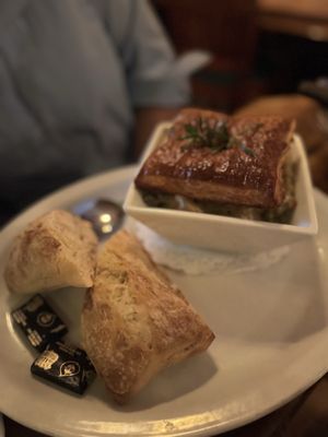 The Field Irish Pub & Eatery by null