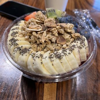 GREY Cafe - Acai Aa Bowl - Cafes Near Me - Flushing, New York