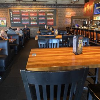 BJ's Restaurant & Brewhouse - Pizza Near Me - Noblesville, Indiana