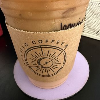 Anhelo Coffee - Strawberries and cream - Coffee & Tea Near Me - Los Angeles, California Anhelo Coffee - Strawberries and cream - Coffee & Tea Near Me - Los Angeles, California