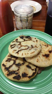 Cafe Platano 2 by null