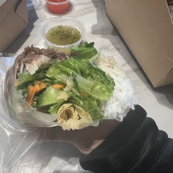 Wrap n’ Roll - Vietnamese Near Me - Clackamas, Oregon Wrap n’ Roll - Vietnamese Near Me - Clackamas, Oregon