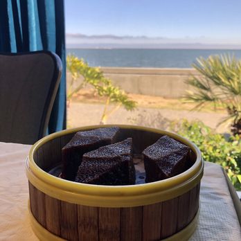 HL Peninsula Garden - 百花蜂巢糕 Steamed Honey Comb Cake - Hot Pot Near Me - Burlingame, California HL Peninsula Garden - 百花蜂巢糕 Steamed Honey Comb Cake - Hot Pot Near Me - Burlingame, California