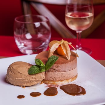 Le Bistrot du Quai - Trilogie de chocolat - French Near Me - Rennes, 35 Le Bistrot du Quai - Trilogie de chocolat - French Near Me - Rennes, 35