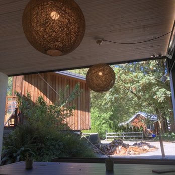 Fergie's Cafe - Decor - Cafes Near Me - Squamish, British Columbia