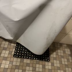 Powerhouse Gym - Middlebury - Shower curtain