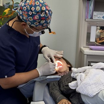 Fullerton Pediatric Dentistry - Beginning of exam - Pediatric Dentists Near Me - Fullerton, California Fullerton Pediatric Dentistry - Beginning of exam - Pediatric Dentists Near Me - Fullerton, California