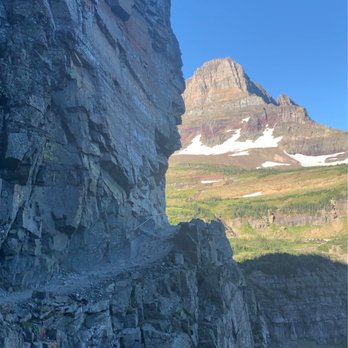 Logan Pass - Hold onto the rope - Parks Near Me