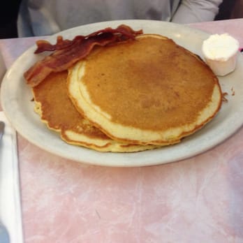 Moonlight Diner & Grille - Diners Near Me - Williamstown, Massachusetts