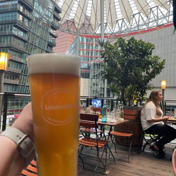 Lindenbräu am Potsdamer Platz - Delicious Beer on the patio - Dive Bars Near Me - Berlin, BE Lindenbräu am Potsdamer Platz - Delicious Beer on the patio - Dive Bars Near Me - Berlin, BE