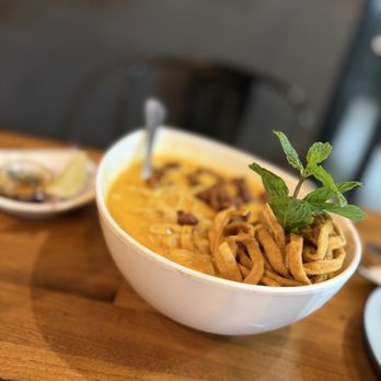 Luv2eat Thai Bistro - Thai Near Me - Los Angeles, California Luv2eat Thai Bistro - Thai Near Me - Los Angeles, California