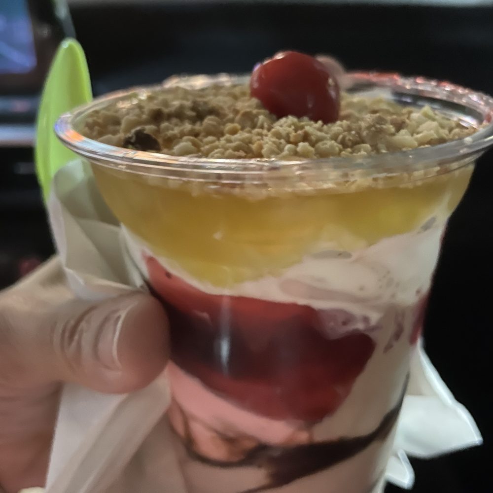 Twistee Treat - parfait - Ice Cream & Frozen Yogurt Near Me - Orlando, Florida Twistee Treat - parfait - Ice Cream & Frozen Yogurt Near Me - Orlando, Florida