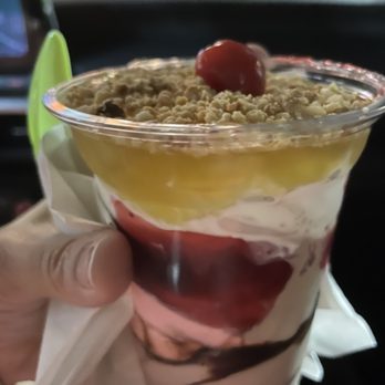 Twistee Treat - parfait - Ice Cream & Frozen Yogurt Near Me - Orlando, Florida Twistee Treat - parfait - Ice Cream & Frozen Yogurt Near Me - Orlando, Florida