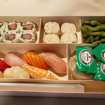 Sushi Roku - 7 piece deluxe sushi fix - Sushi Bars Near Me - Pasadena, California Sushi Roku - 7 piece deluxe sushi fix - Sushi Bars Near Me - Pasadena, California