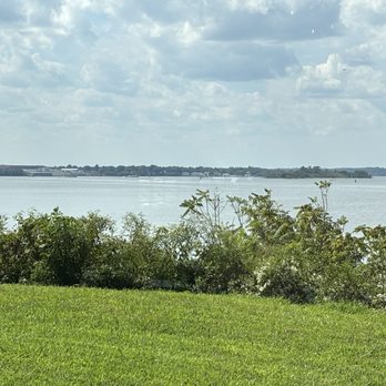 Sunset Cove - Dining with water view. - Venues & Event Spaces Near Me - Prince George, Virginia Sunset Cove - Dining with water view. - Venues & Event Spaces Near Me - Prince George, Virginia