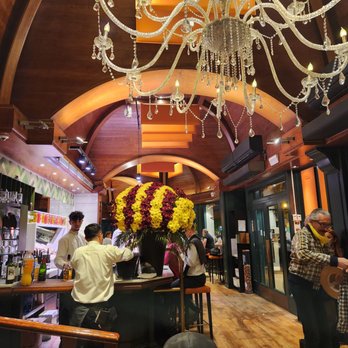 Ciutat Comtal - Nice insides - Tapas Bars Near Me - Barcelona, B Ciutat Comtal - Nice insides - Tapas Bars Near Me - Barcelona, B