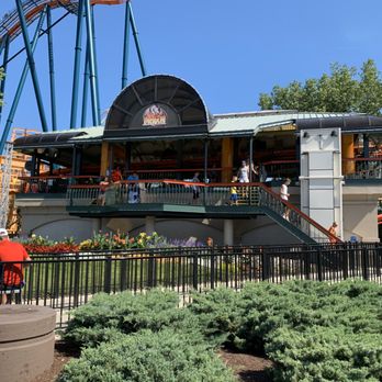 Iron Dragon - Amusement Parks Near Me - Sandusky, Ohio