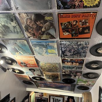 3rd Chute Bar & Grill - Inside Decor - Bars Near Me - Grafton, Illinois
