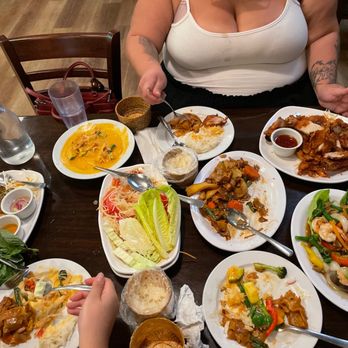 Ono Thai - a table full of food and drinks - Thai Near Me - Ewa Beach, Hawaii Ono Thai - a table full of food and drinks - Thai Near Me - Ewa Beach, Hawaii