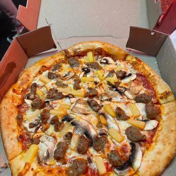 Toni's Pizza - Pizza with sausage, mushrooms, and pineapple -- Friday, 14 July 2023 at Toni's Pizza - Pizza Near Me - Lakewood, Ohio Toni's Pizza - Pizza with sausage, mushrooms, and pineapple -- Friday, 14 July 2023 at Toni's Pizza - Pizza Near Me - Lakewood, Ohio