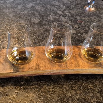 Spirit Hound Distillers - The Flight - Distilleries Near Me - Lyons, Colorado Spirit Hound Distillers - The Flight - Distilleries Near Me - Lyons, Colorado