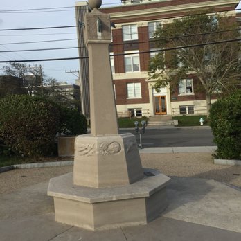 Rachel Carson Memorial Statue - Other "stuff " in the park - Landmarks & Historical Buildings Near Me - Falmouth, Massachusetts