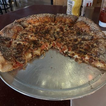 Hunter's Ale House - Pizza - Sports Bars Near Me - Mount Pleasant, Michigan Hunter's Ale House - Pizza - Sports Bars Near Me - Mount Pleasant, Michigan