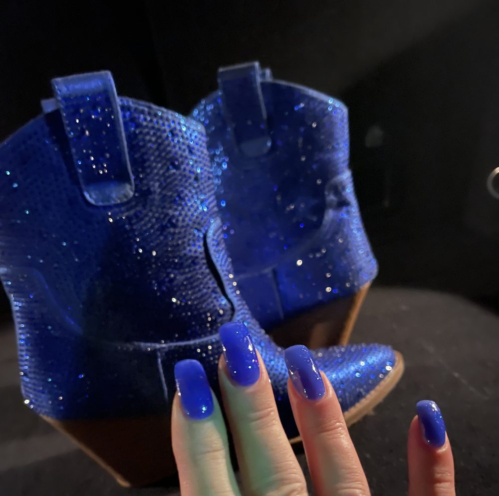 CHIC NAILS Updated October 2024 82 Photos & 45 Reviews 2160 Sir