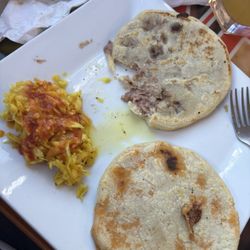 Sabor latino pupuseria