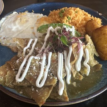 Kie-Gol-Lanee Logan Square - Chilaquiles verdes - Mexican Near Me - Chicago, Illinois Kie-Gol-Lanee Logan Square - Chilaquiles verdes - Mexican Near Me - Chicago, Illinois