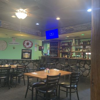 El Azteca Family Restaurant - Looking at bar from dinning area - Mexican Near Me - Show Low, Arizona