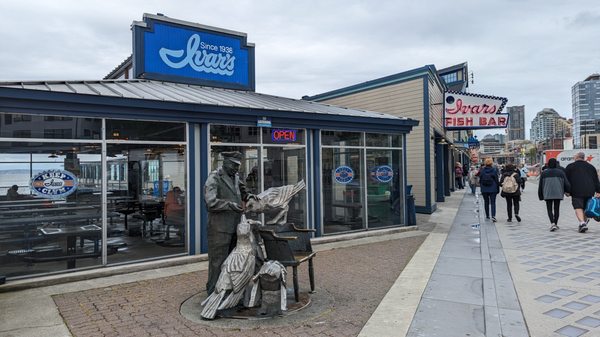 Ivar's Acres of Clams by null