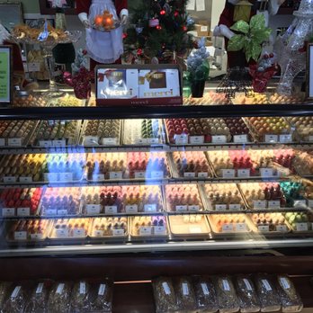 La Bonne Bouchee - All (most?) of their macaroons - Bakeries Near Me - Saint Louis, Missouri La Bonne Bouchee - All (most?) of their macaroons - Bakeries Near Me - Saint Louis, Missouri