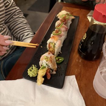 Bear Flag Fish - Sushi rolls - Seafood Near Me - Newport Beach, California Bear Flag Fish - Sushi rolls - Seafood Near Me - Newport Beach, California