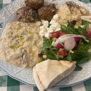 Mo’s Mediterranean Table - Mos Vegetarian Sampler - Mediterranean Near Me - Valdosta, Georgia Mo’s Mediterranean Table - Mos Vegetarian Sampler - Mediterranean Near Me - Valdosta, Georgia
