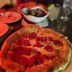 Richter Tavern - Pizza, yum!