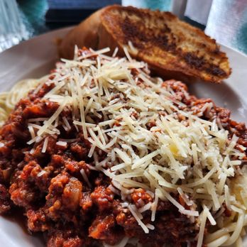 Local Grill & Scoop - Spaghetti with meat sauce. - Seafood Near Me - Cannon Beach, Oregon Local Grill & Scoop - Spaghetti with meat sauce. - Seafood Near Me - Cannon Beach, Oregon