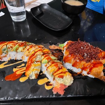 Sumo Sushi - Crazy Joe and Medusa - Sushi Bars Near Me - Maple Valley, Washington Sumo Sushi - Crazy Joe and Medusa - Sushi Bars Near Me - Maple Valley, Washington