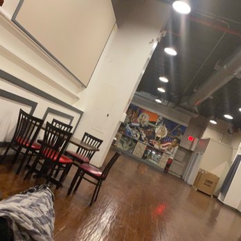 Amy Ruth's - Tables spaced out for social distancing - Southern Near Me - New York, New York