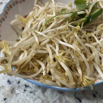 I Luv Pho - Slimy Bean Sprouts - Vietnamese Near Me - Doraville, Georgia
