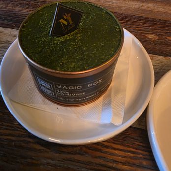 La Luna Tea and Dessert Bar - Desserts Near Me - Las Vegas, Nevada