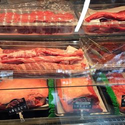 Ideal Market - Meat prices and selection