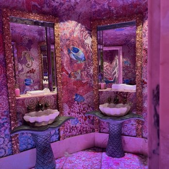 Sexy Fish Miami - Ladies restroom - Seafood Near Me - Miami, Florida