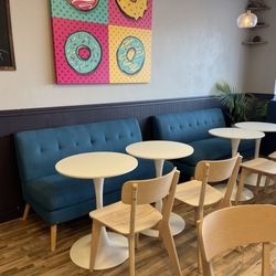 Donut Star - Interior