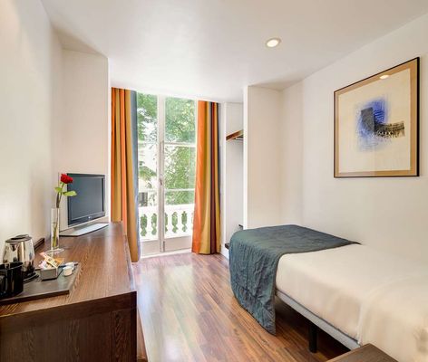 The Caesar Hotel by null