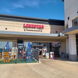 Lonestar Schooner Bar and Grill