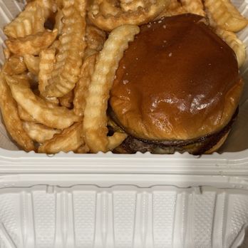 Wailua Drive In - Cheeseburger - Hawaiian Near Me - Kapaʻa, Hawaii