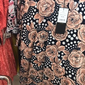Roses - Pretty dress for any occasion $14 , can't beat it ! - Discount Store Near Me - Virginia Beach, Virginia Roses - Pretty dress for any occasion $14 , can't beat it ! - Discount Store Near Me - Virginia Beach, Virginia