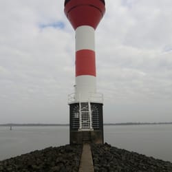 Fähranleger Stadersand - Leuchtturm.